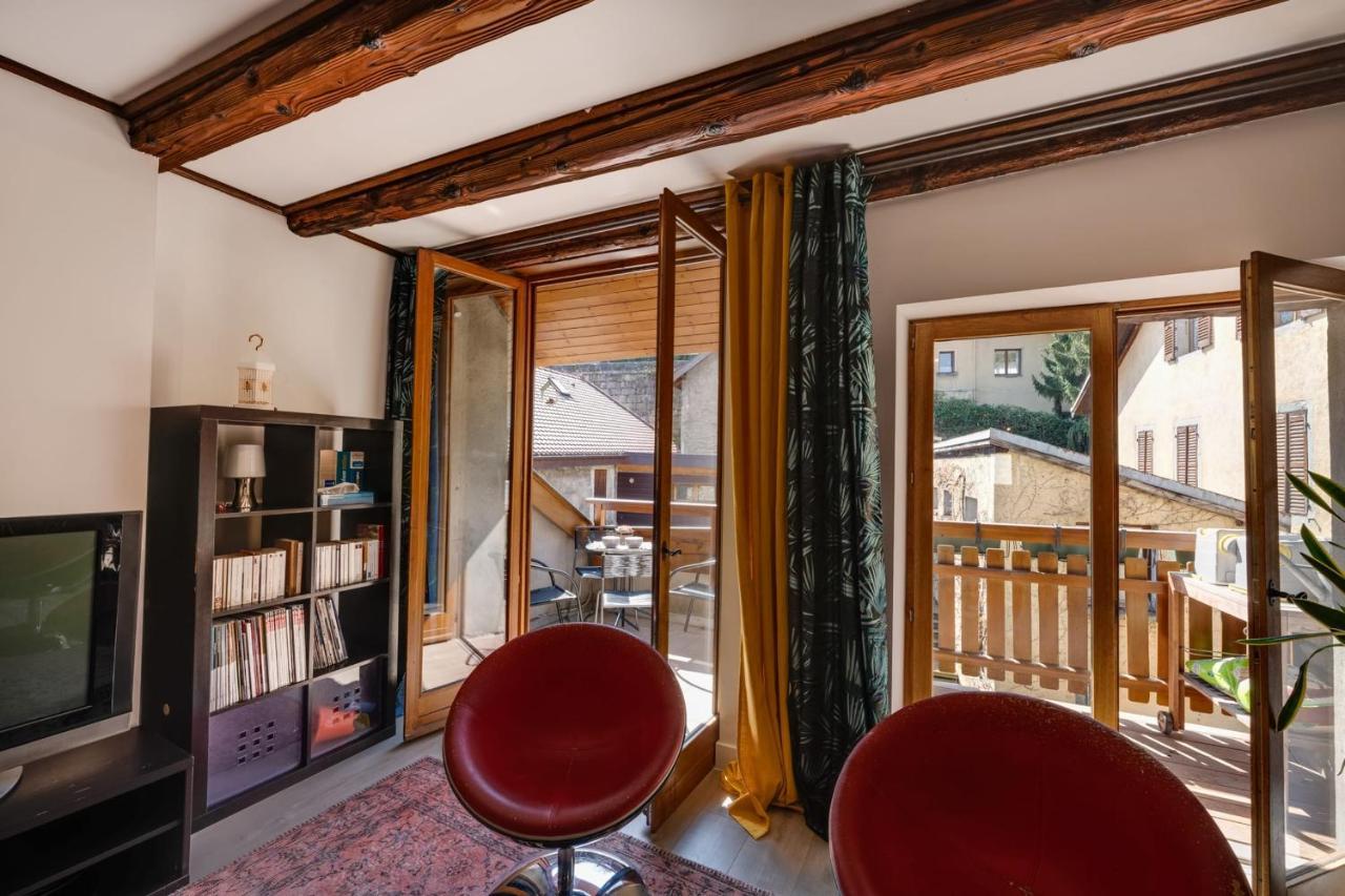Le Balcon Du Chateau - Aprtement 75 Square Meter In The Annecy Center Kültér fotó